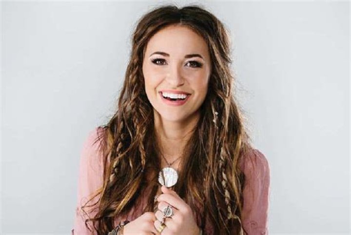 How Tall Is Lauren Daigle? An In-Depth Look At Her Stature