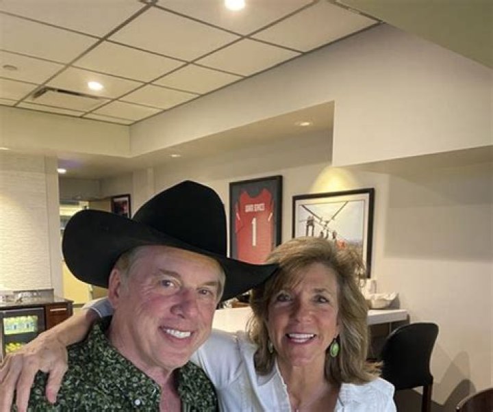 Who Was Kelly Siegler's First Husband? Uncover The Truth